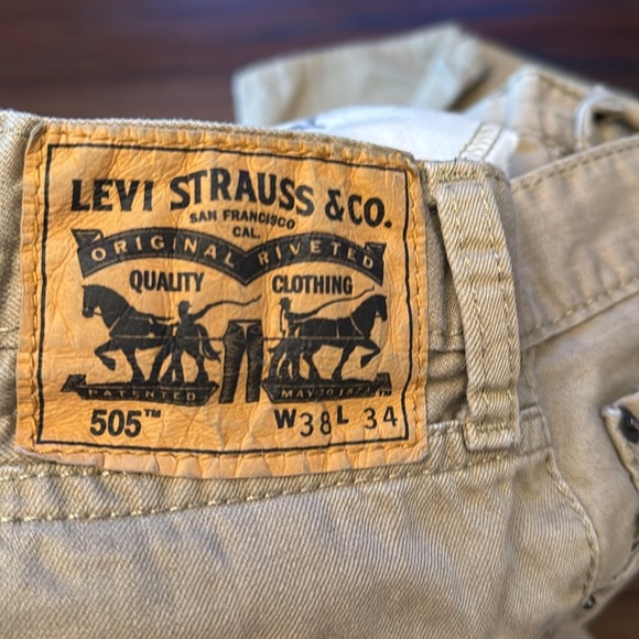Levi 505 men’s tan straight leg jeans size 38 x 34 - Picture 5 of 6